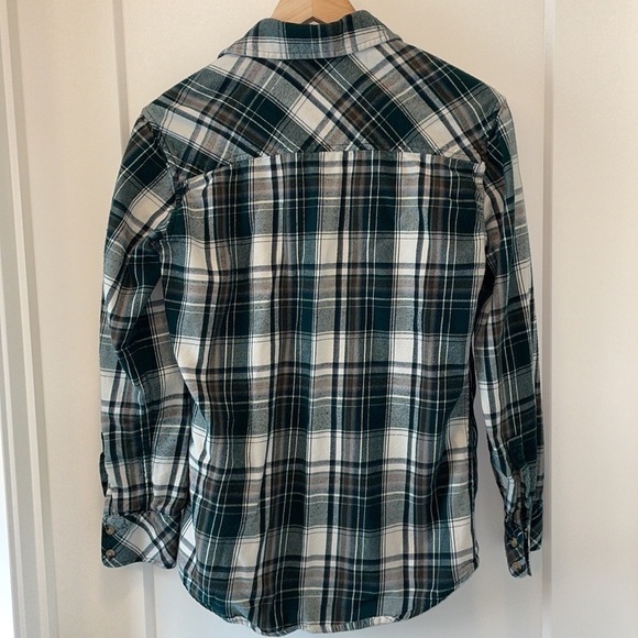 SzXXS Tna Boyfriend fit long sleeve flannel in green/white/ purple EUC - Picture 4 of 7